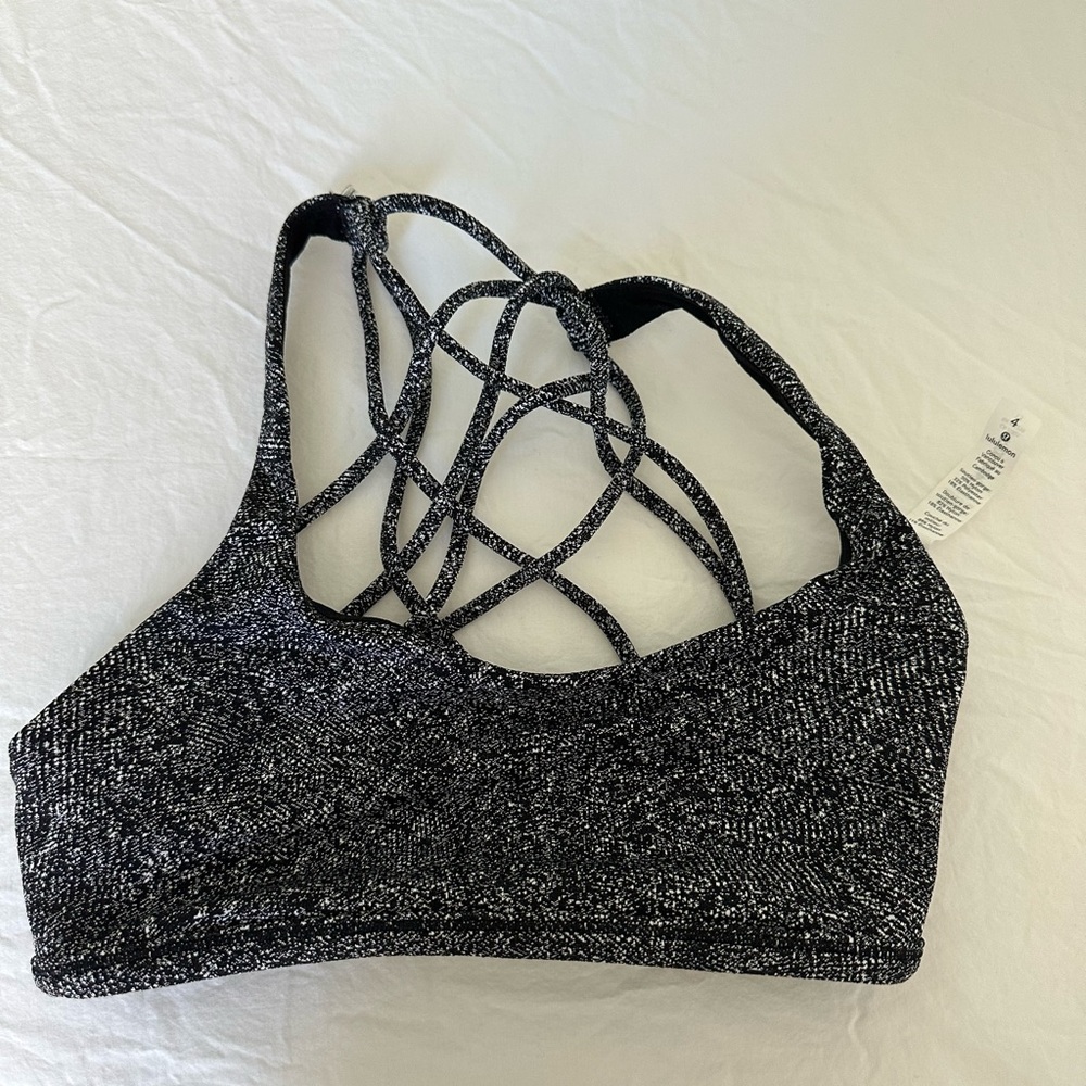 Lululemon sports bra